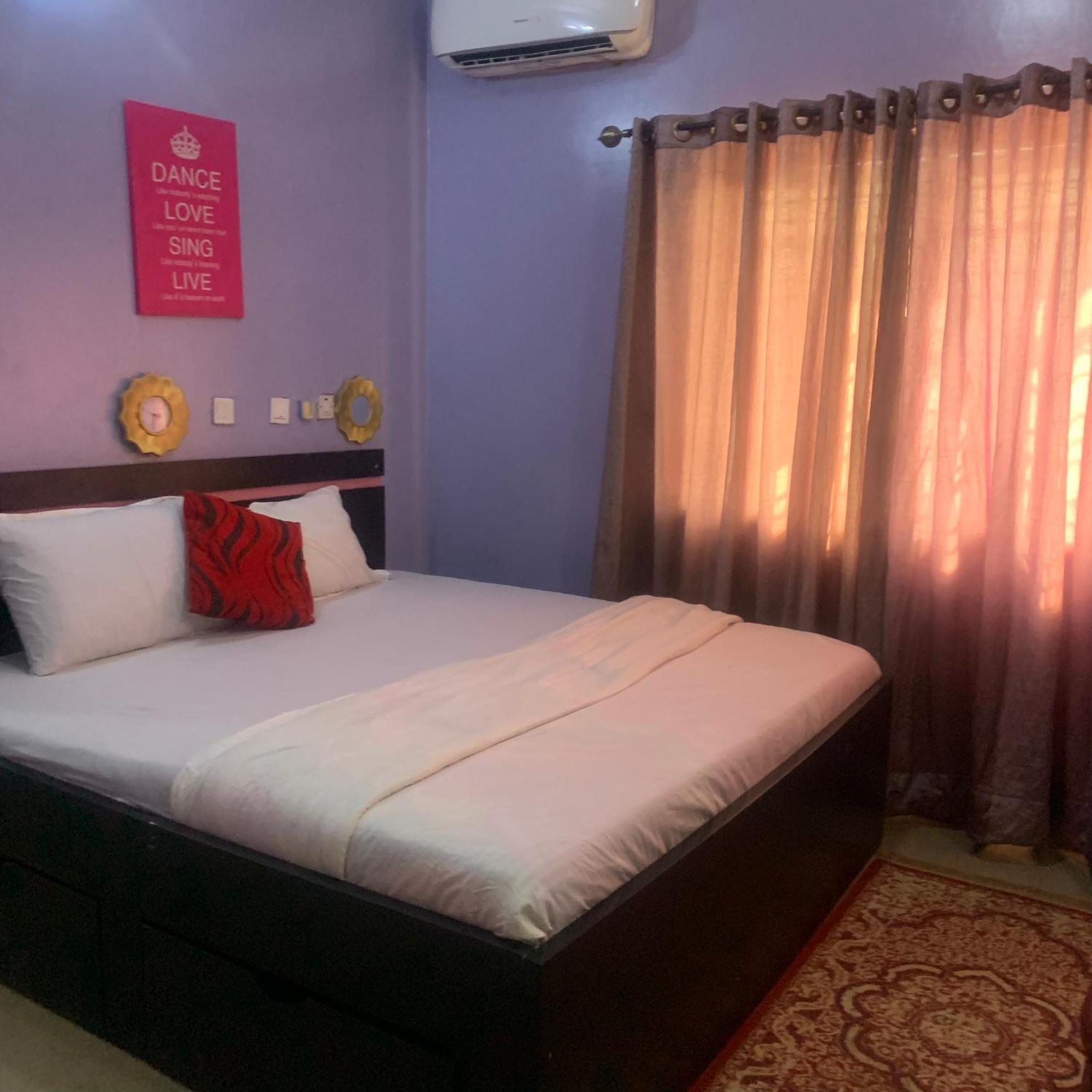 Health Plaza Abuja Aparthotel Luaran gambar