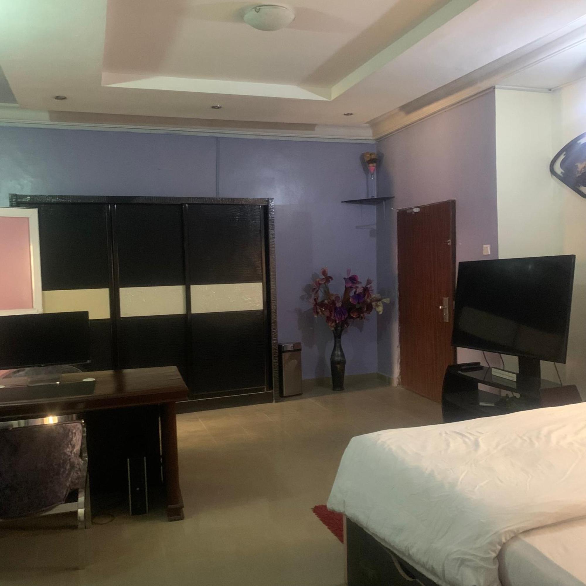 Health Plaza Abuja Aparthotel Luaran gambar