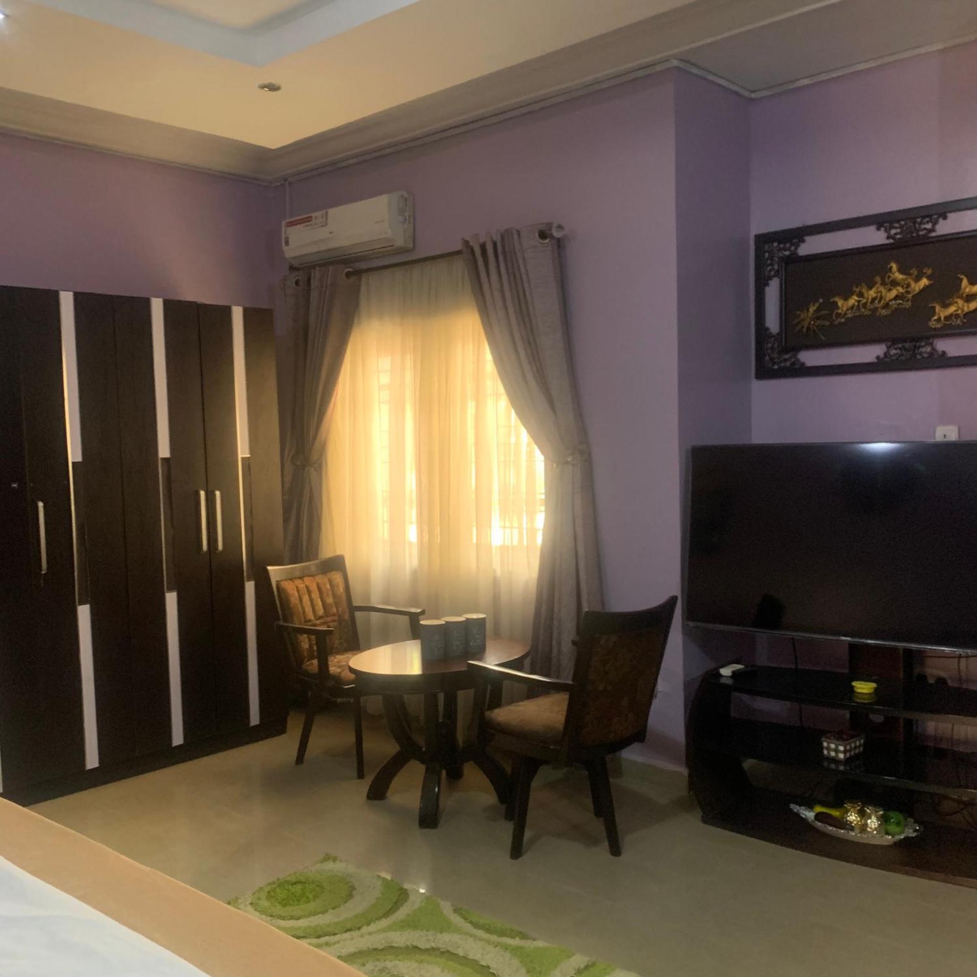 Health Plaza Abuja Aparthotel Luaran gambar