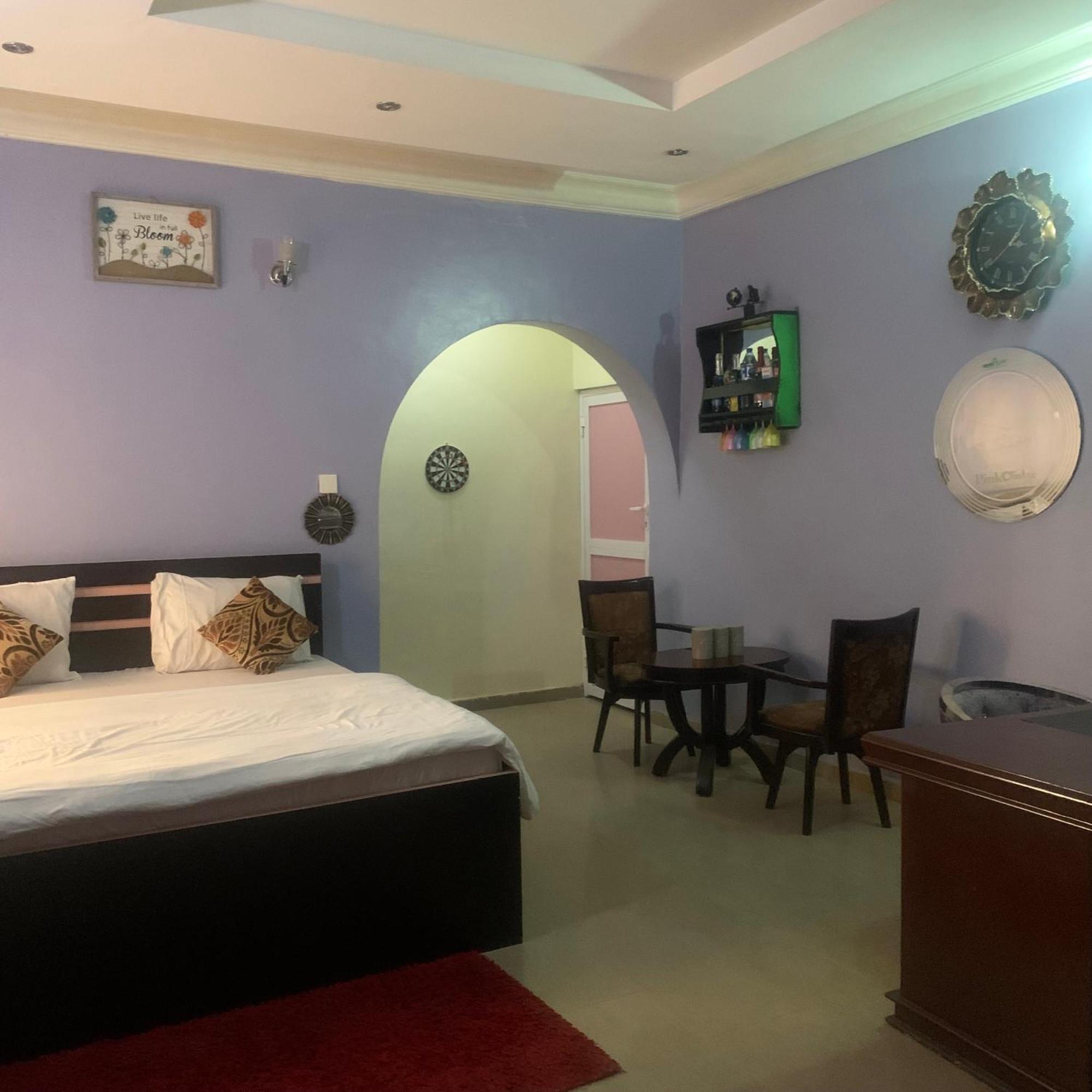 Health Plaza Abuja Aparthotel Luaran gambar