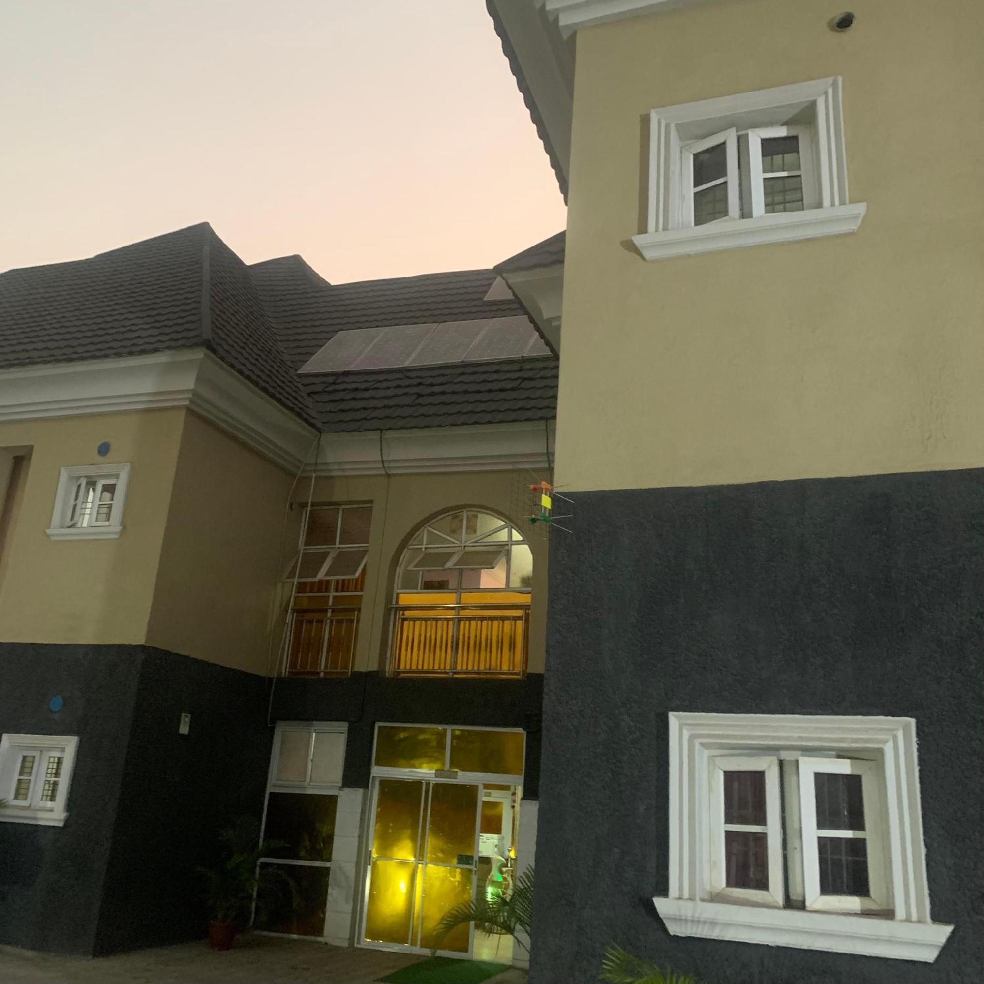 Health Plaza Abuja Aparthotel Luaran gambar