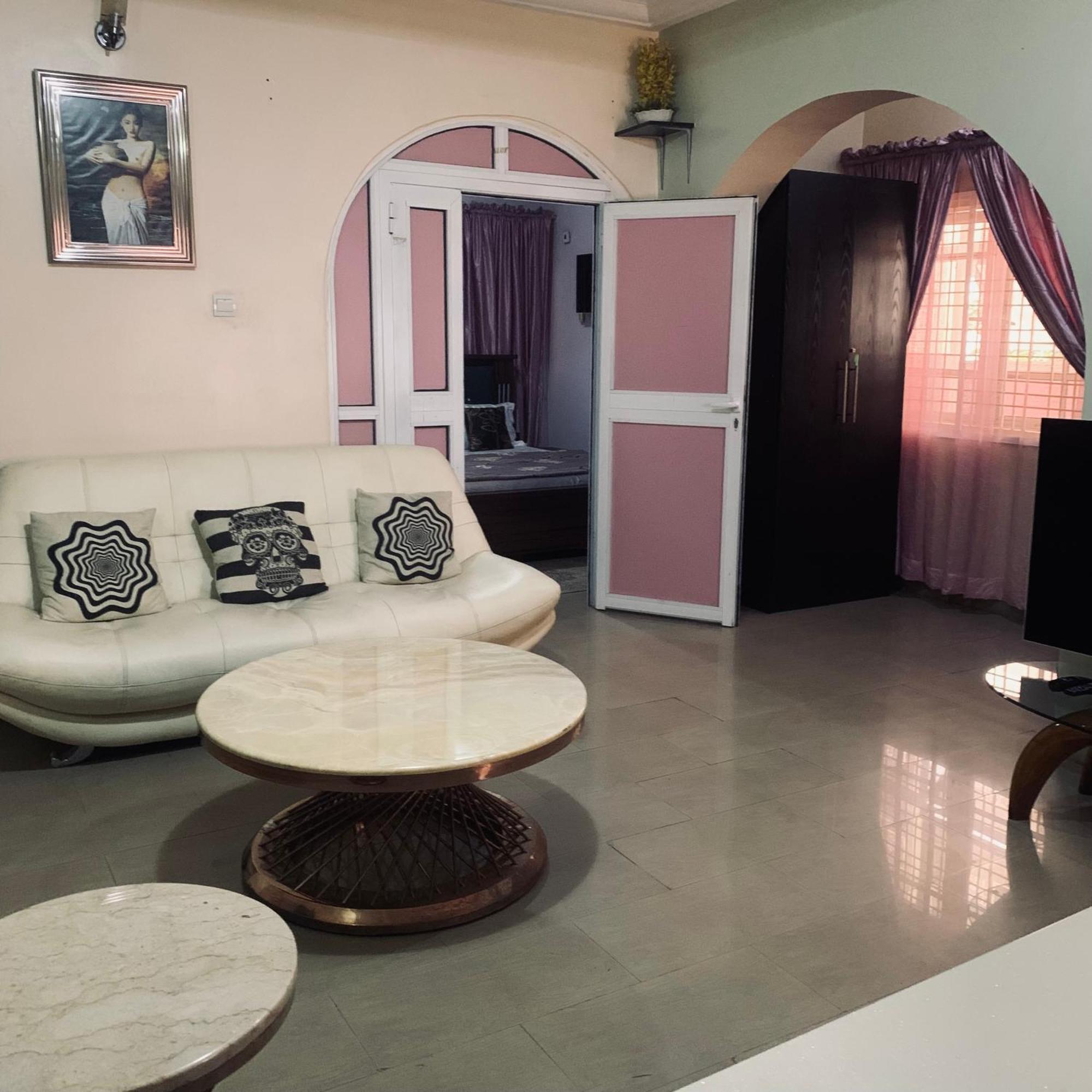 Health Plaza Abuja Aparthotel Luaran gambar