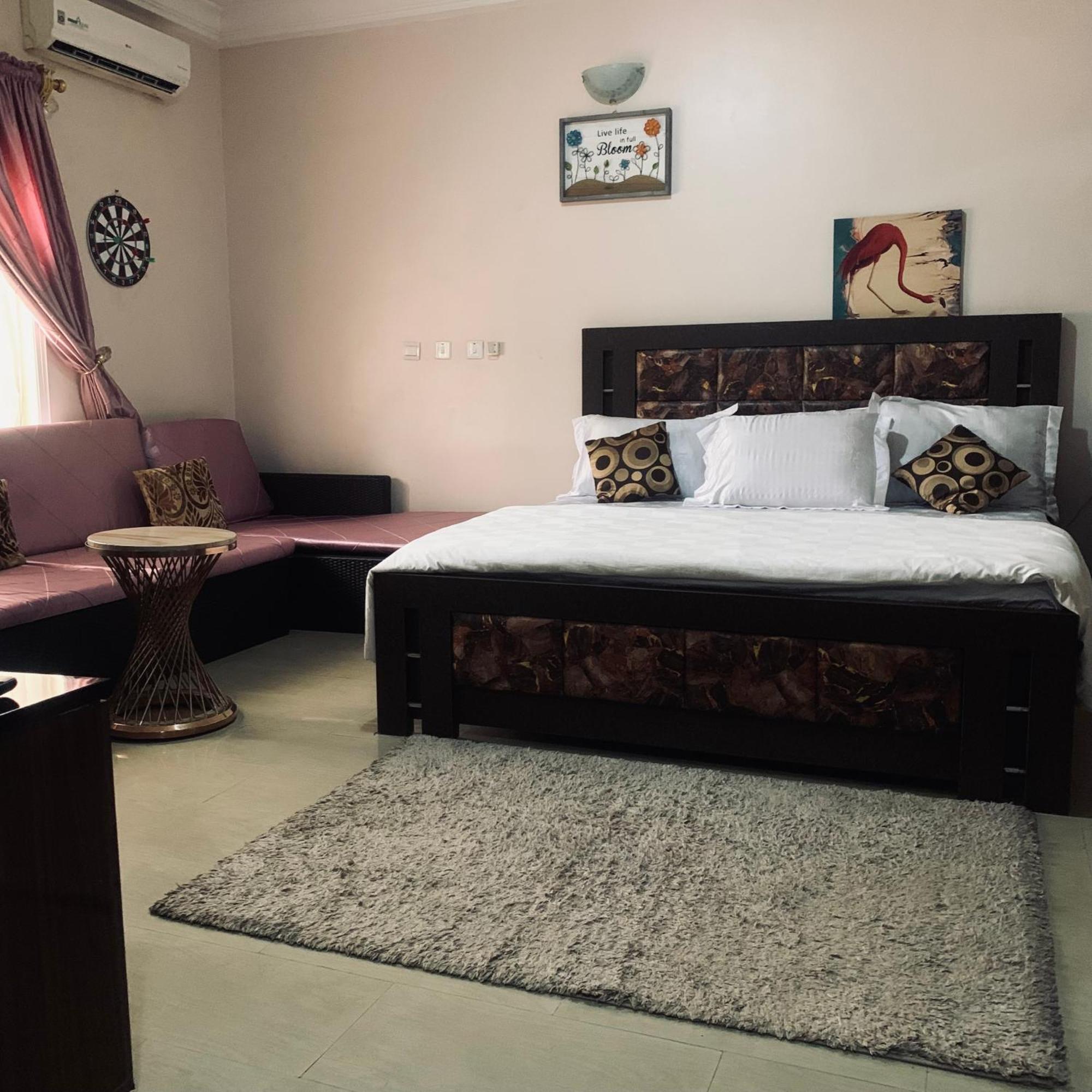 Health Plaza Abuja Aparthotel Luaran gambar