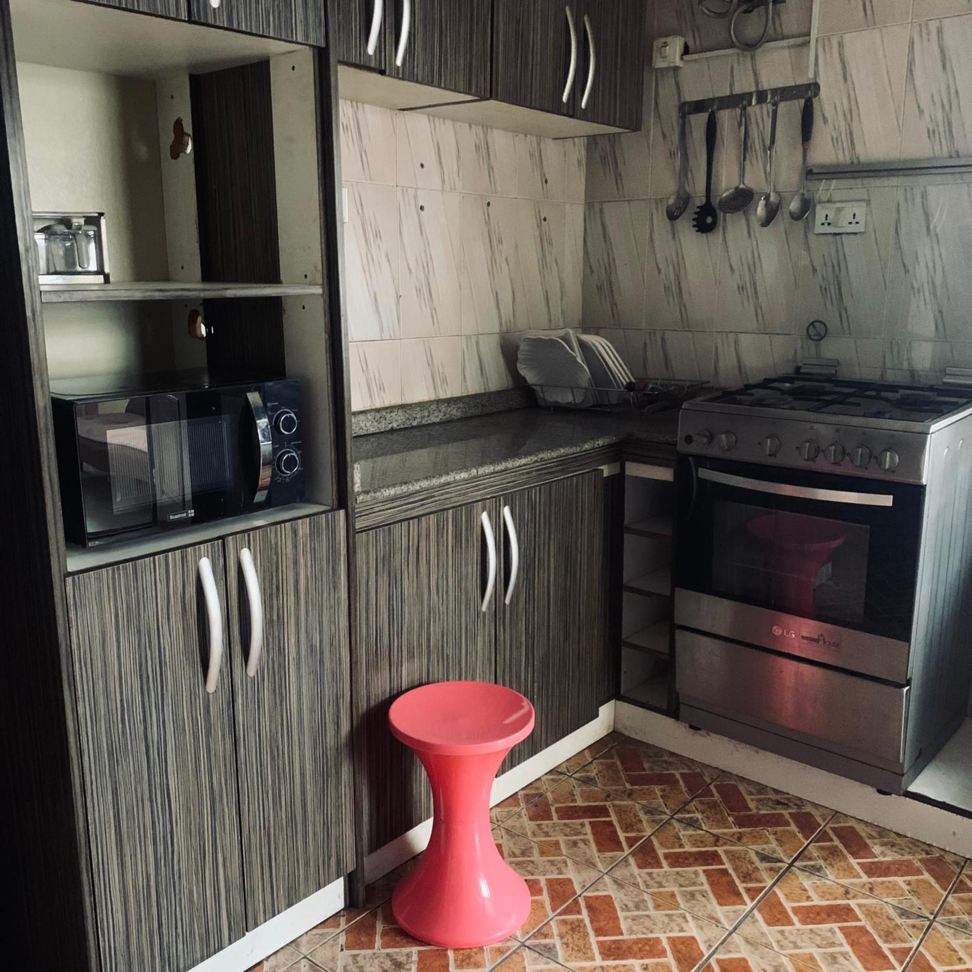 Health Plaza Abuja Aparthotel Luaran gambar